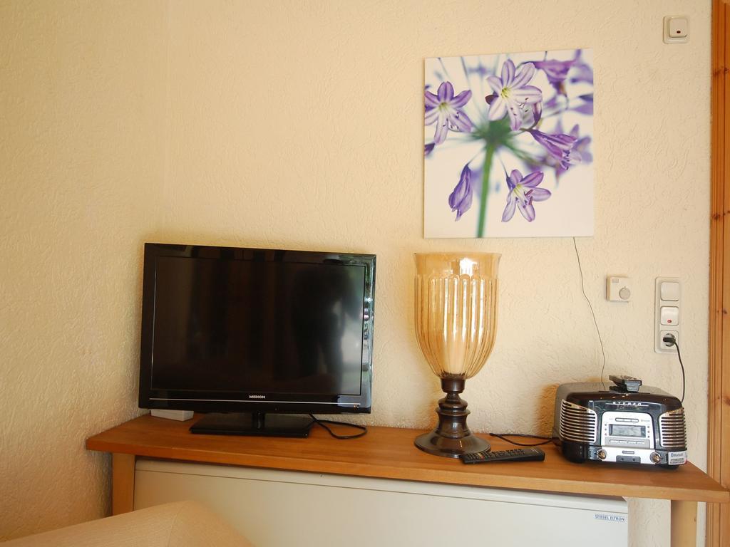 Land Und Leute Apartment Фритцлар Екстериор снимка