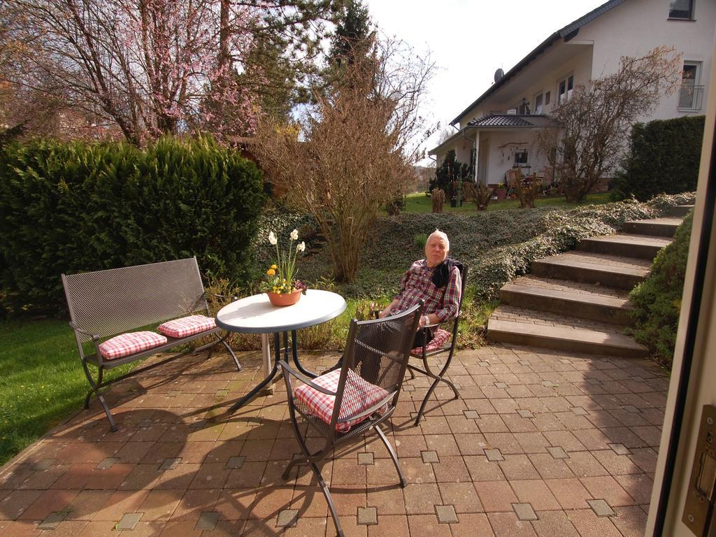 Land Und Leute Apartment Фритцлар Екстериор снимка