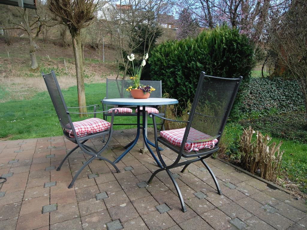 Land Und Leute Apartment Фритцлар Екстериор снимка